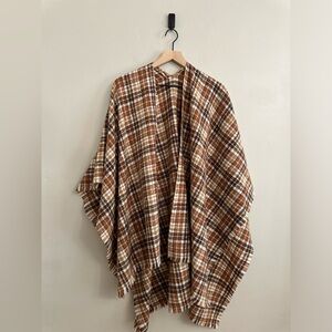 Old Navy tan and brown scarf poncho, one size